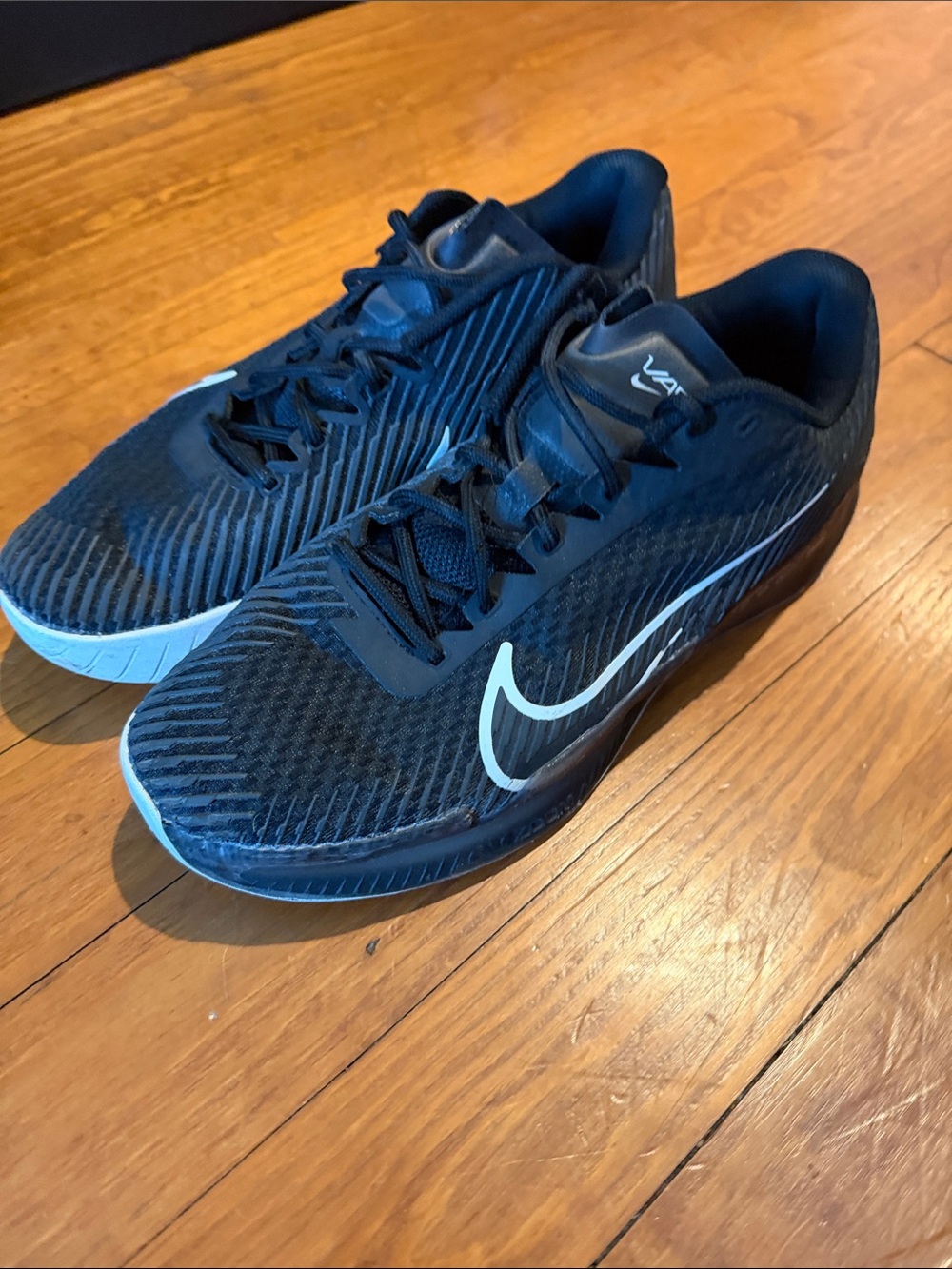 Nike Vapor 3 Black Court Shoes with White Swoosh